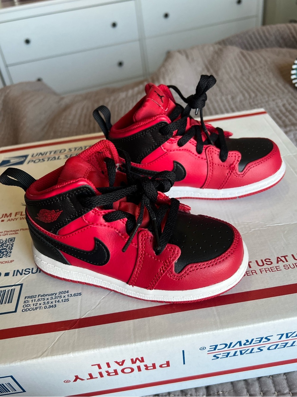 Nike Jordan 1 Mid (TD) Reverse Bred Toddler Size 8c Red Black Sneaker Shoes